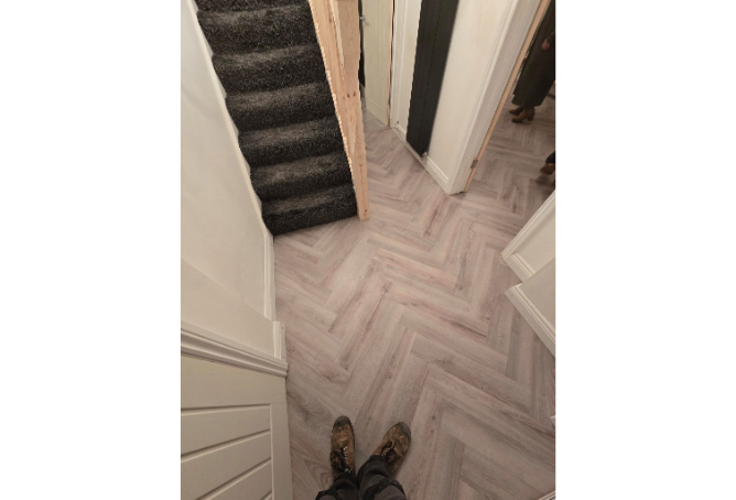 Balustrade with twisted newel post